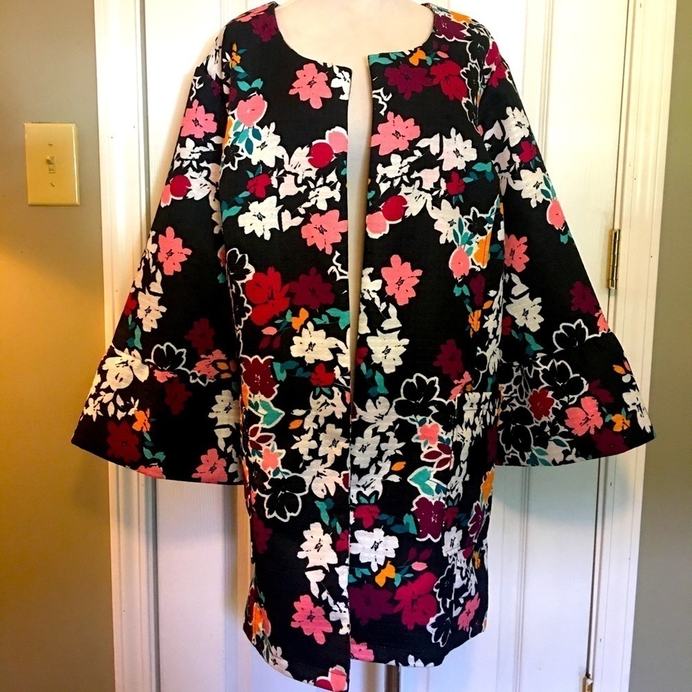 Black Floral Bell-Sleeve Coat